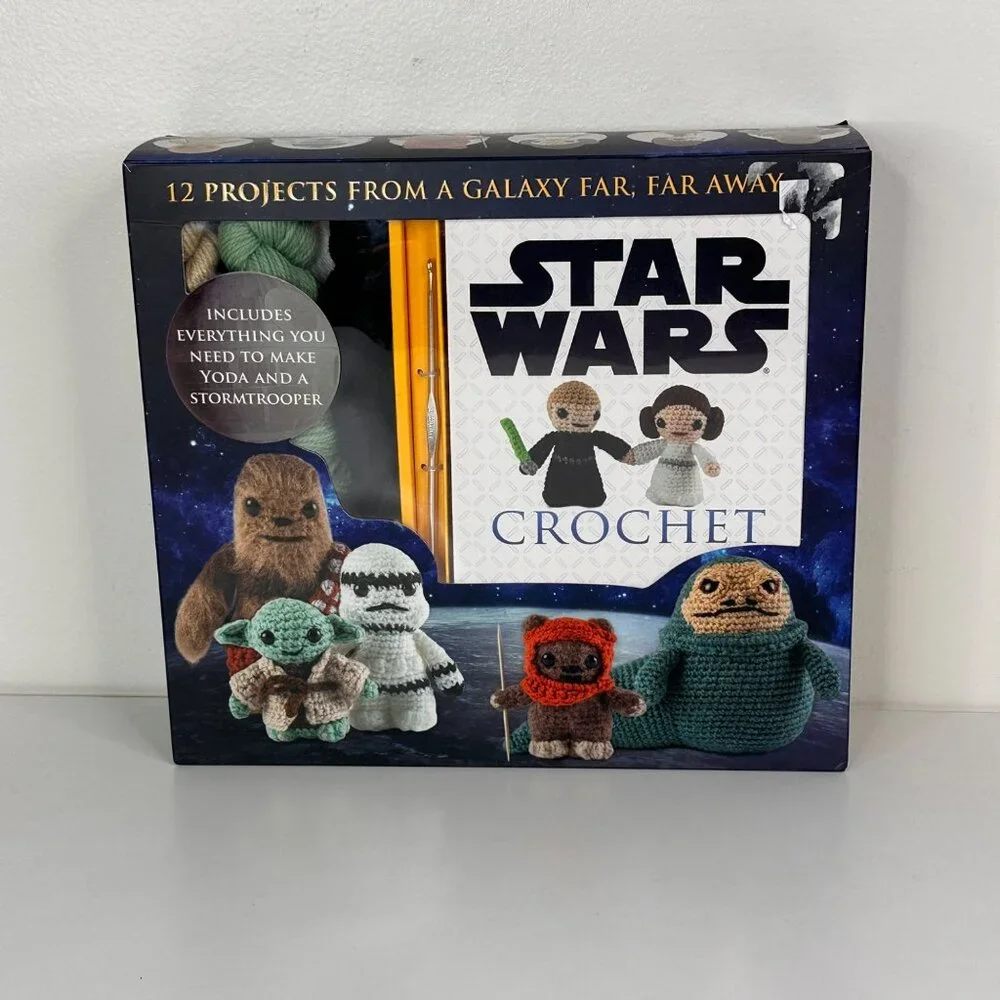 Star Wars Crochet Kit 12 Step-By-Step Illustrated Patterns, Yoda & Stormtrooper